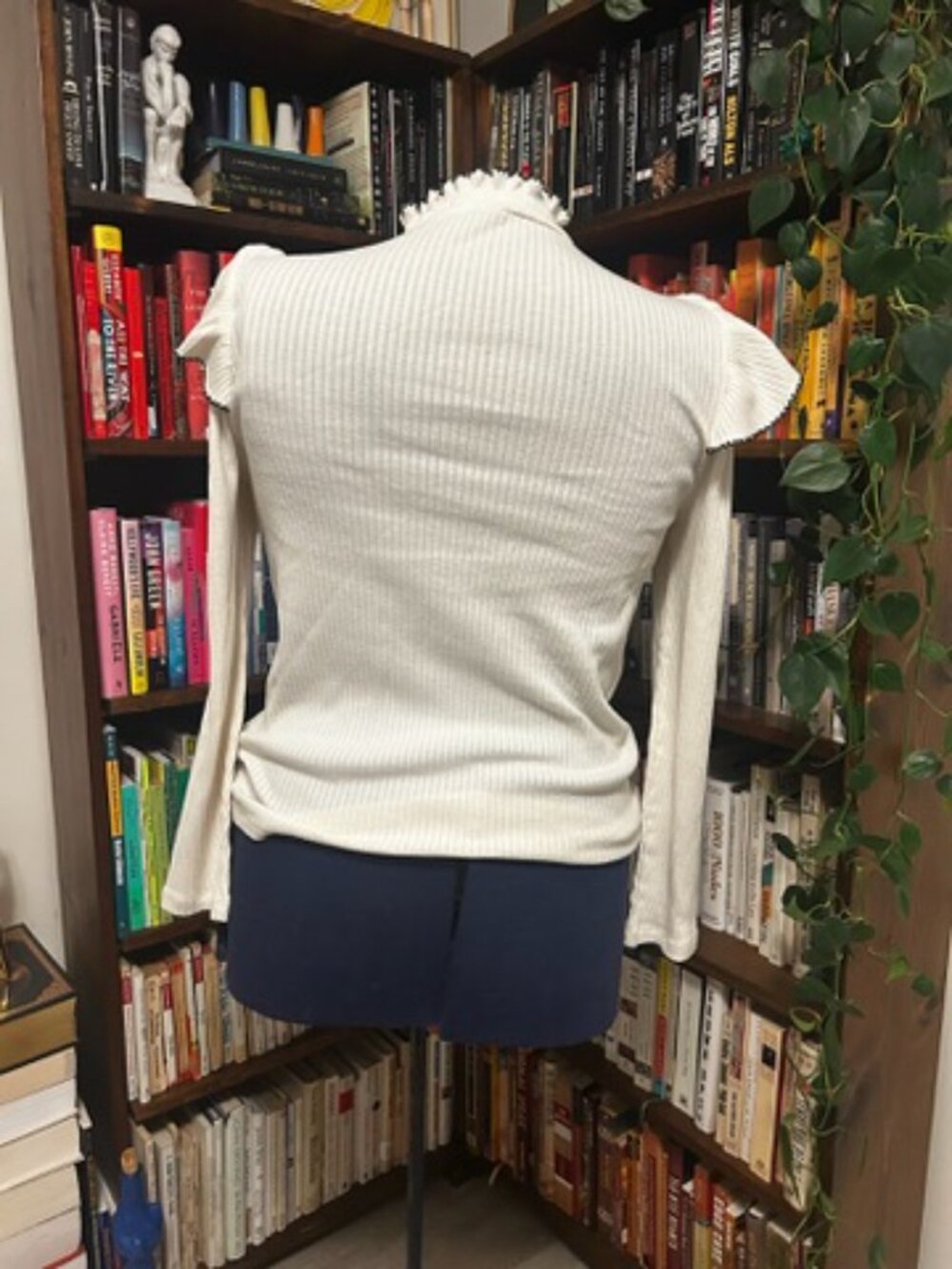 Loft Ruffle Knit Top - Picture 4 of 5
